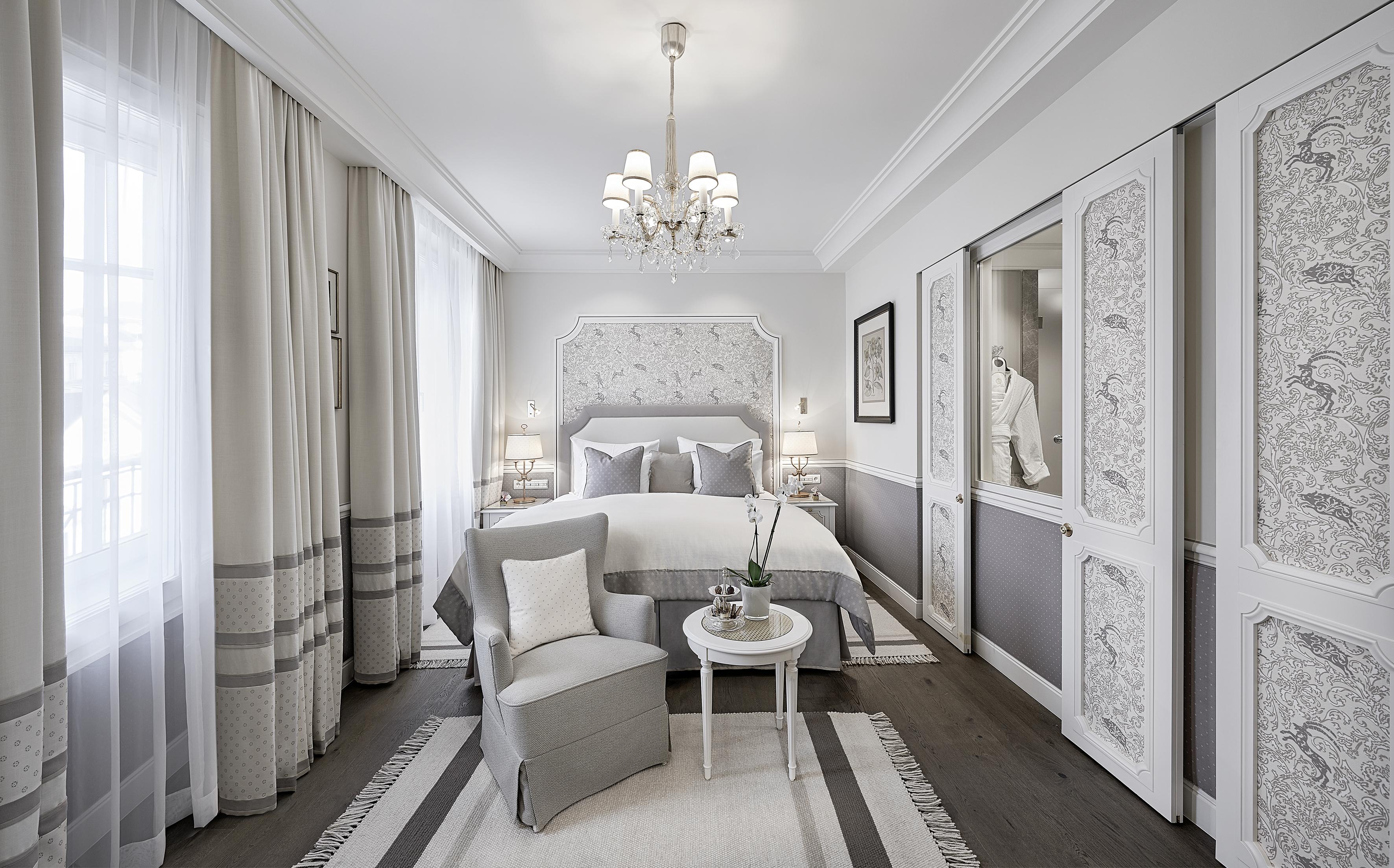 Hotel Sacher Salzburg Eksteriør billede A bedroom at the Mandarin Oriental, Munich