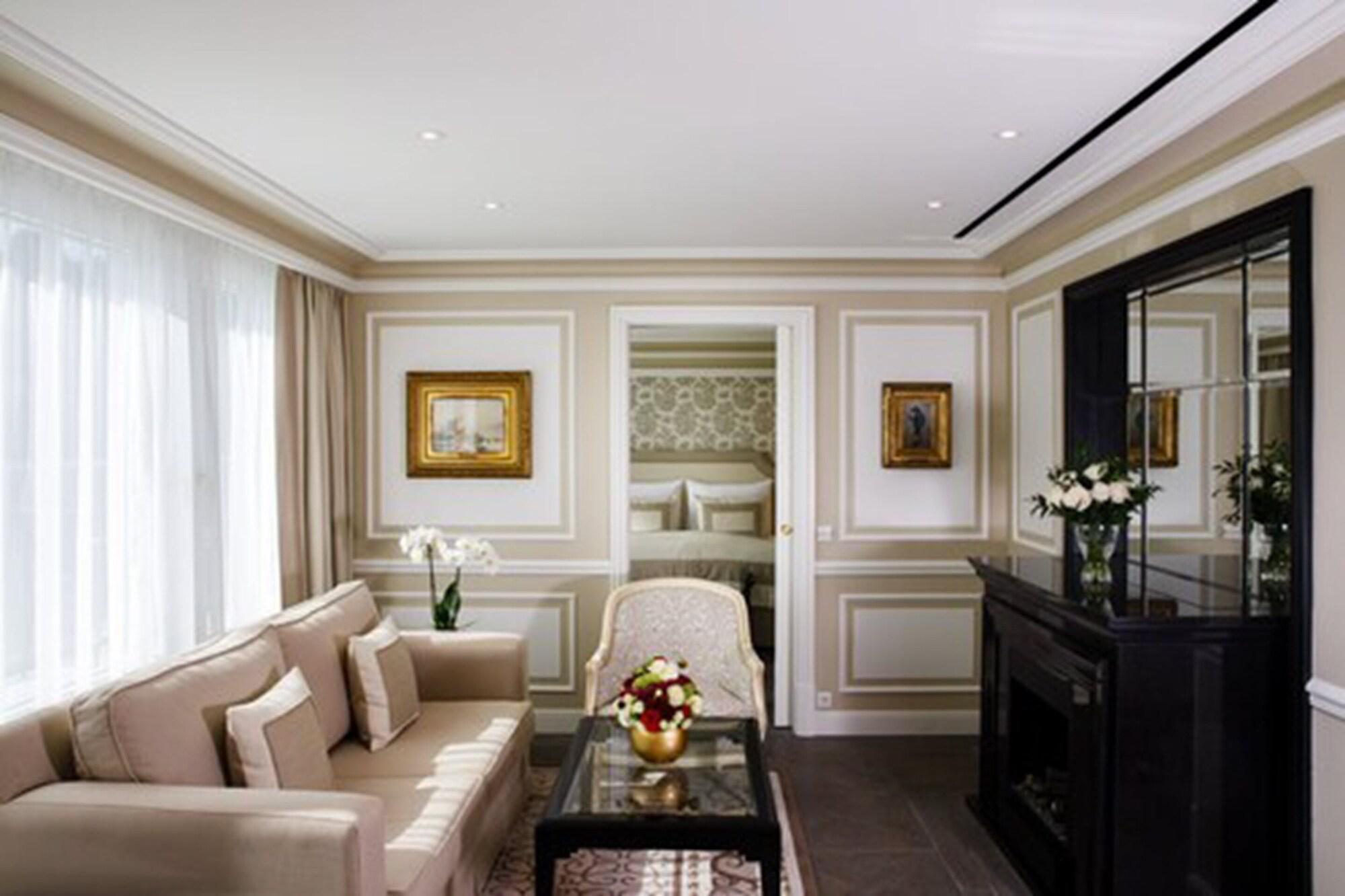 Hotel Sacher Salzburg Eksteriør billede A suite at the Mandarin Oriental, Paris
