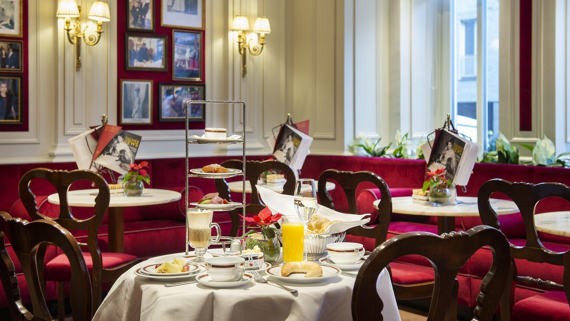 Hotel Sacher Salzburg Eksteriør billede The Palm Court at the Ritz